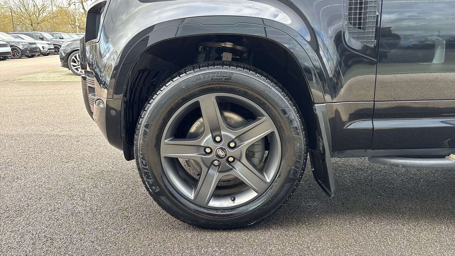 Used Land Rover Defender 2023 for sale - 77648842: Photo 32