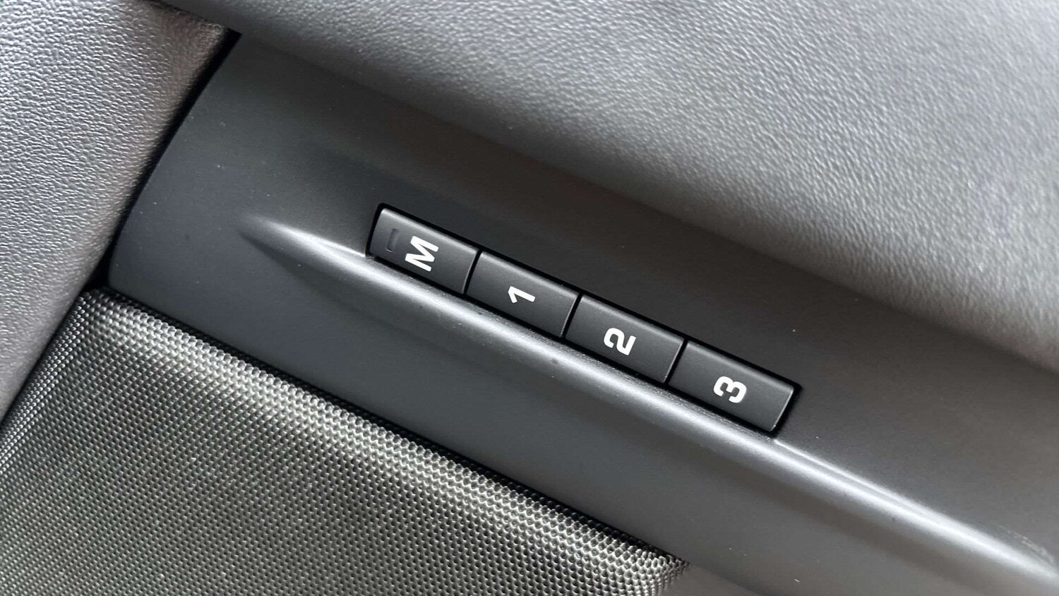 Used Land Rover Range Rover Evoque 2023 for sale - 77233033: Photo 25