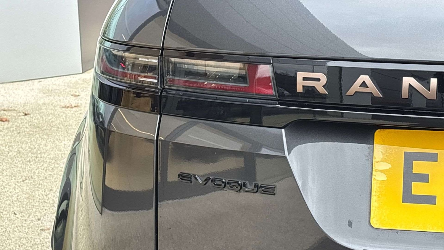 Used Land Rover Range Rover Evoque 2023 for sale - 77233033: Photo 26