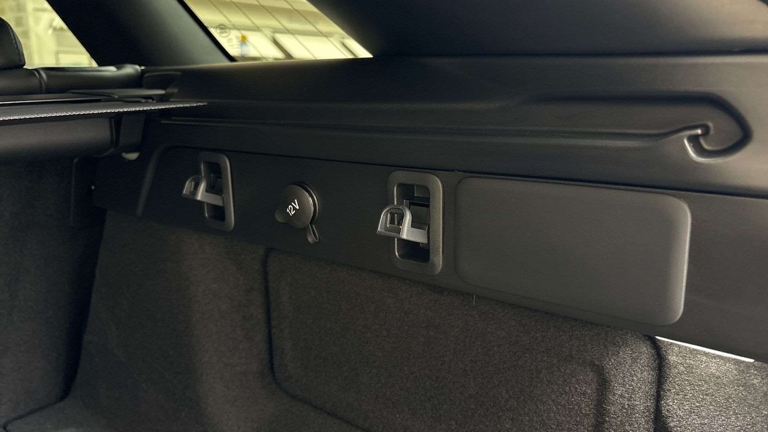 Used Land Rover Range Rover Velar 2024 for sale - 77373827: Photo 27