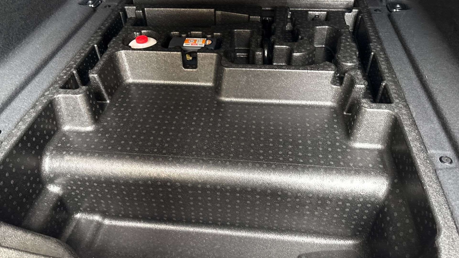 Used Land Rover Range Rover Velar 2024 for sale - 77373827: Photo 29