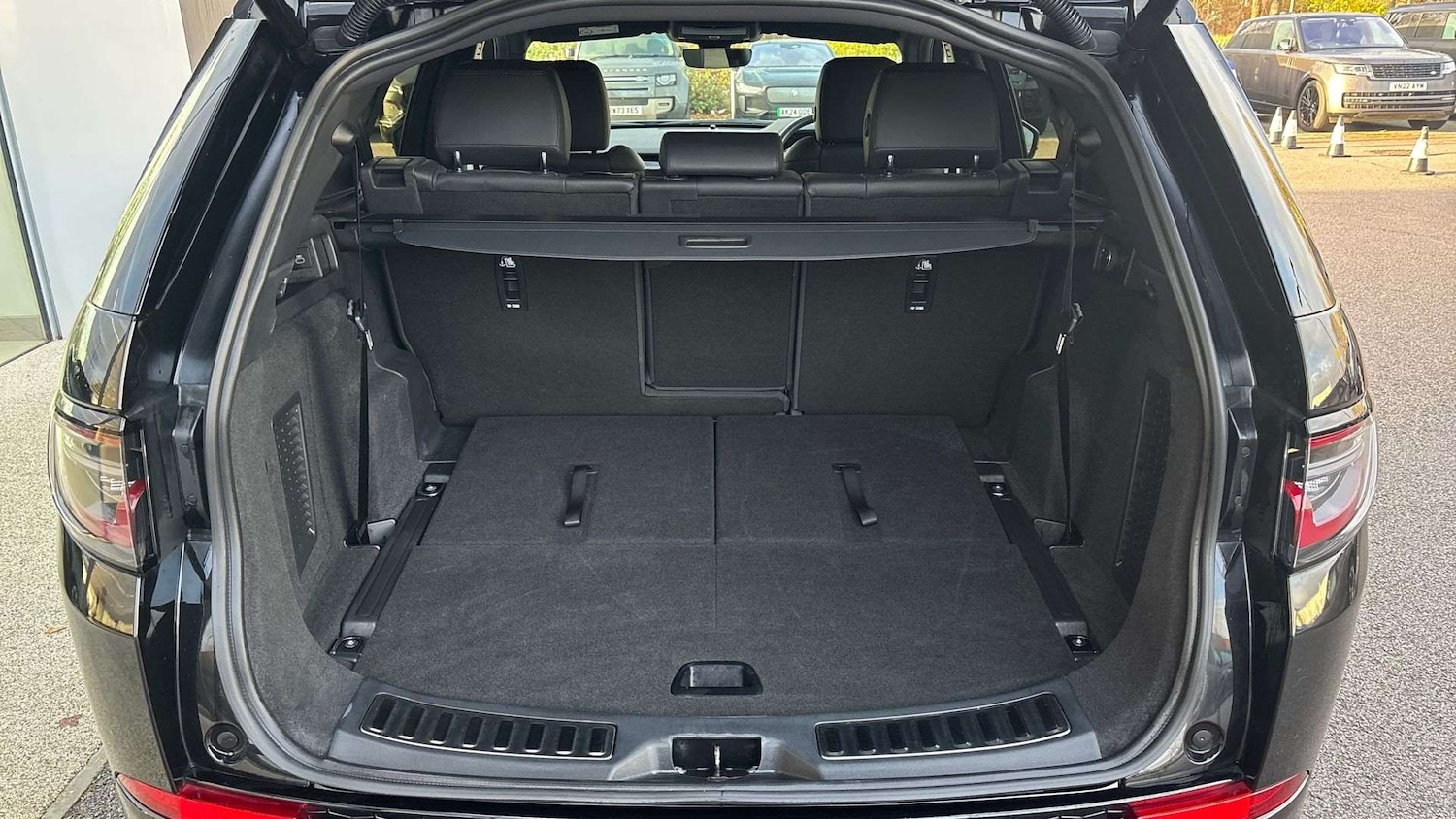 Used Land Rover Discovery Sport 2023 for sale - 76774067: Photo 10