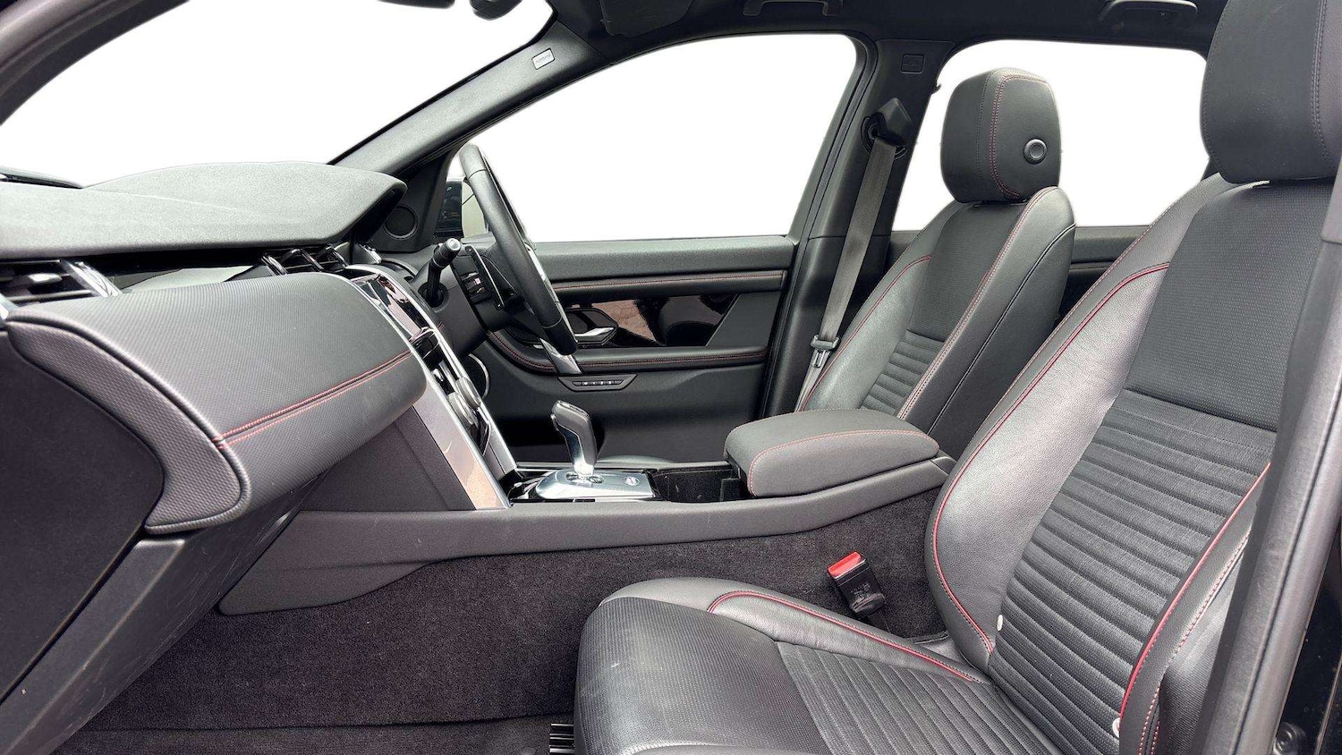 Used Land Rover Discovery Sport 2023 for sale - 76460080: Photo 3