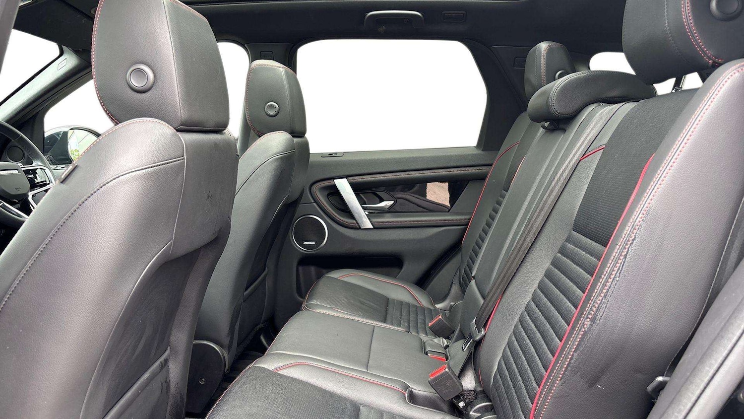 Used Land Rover Discovery Sport 2023 for sale - 76460080: Photo 4