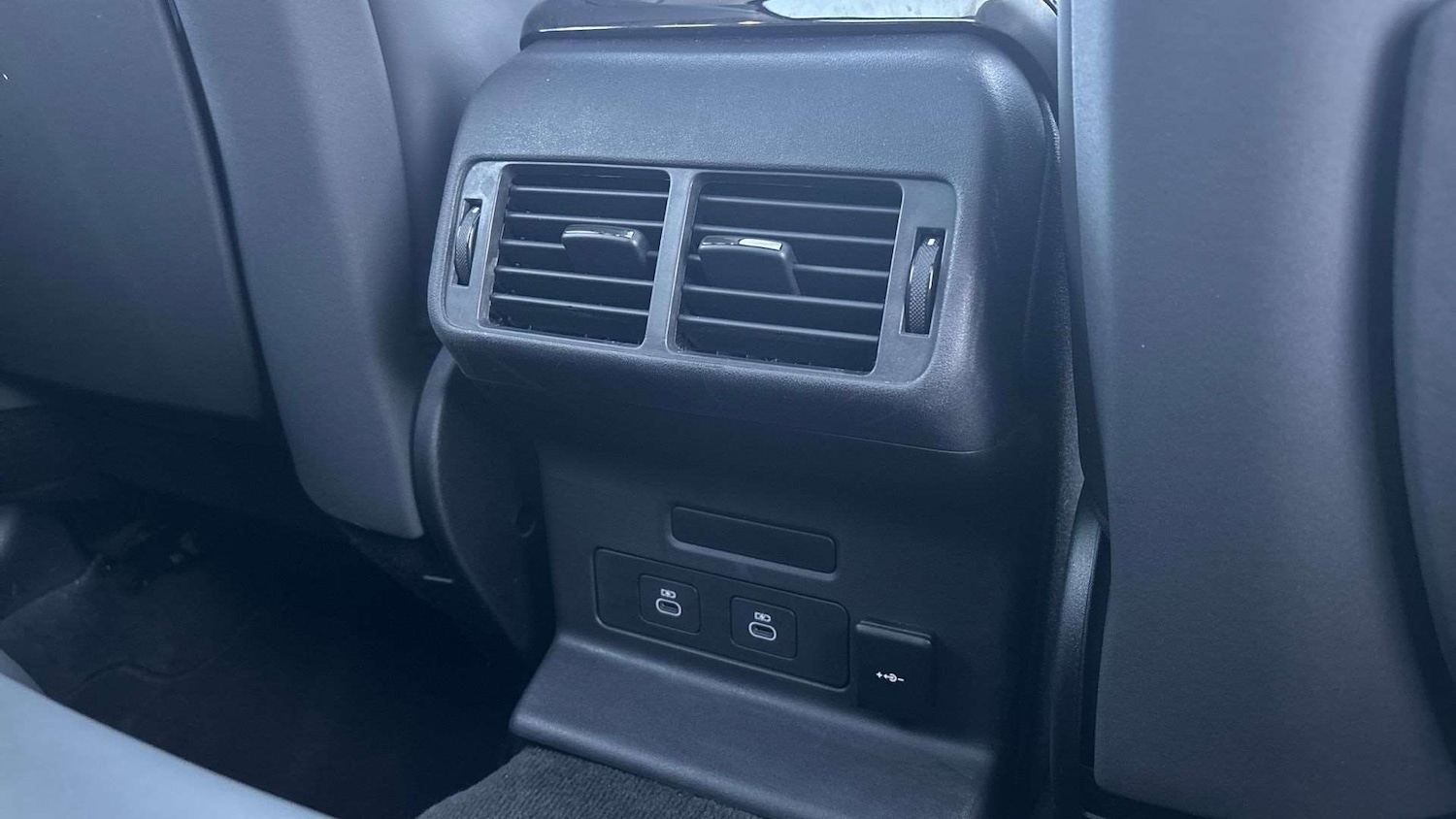 Used Land Rover Range Rover Velar 2024 for sale - 76705246: Photo 18