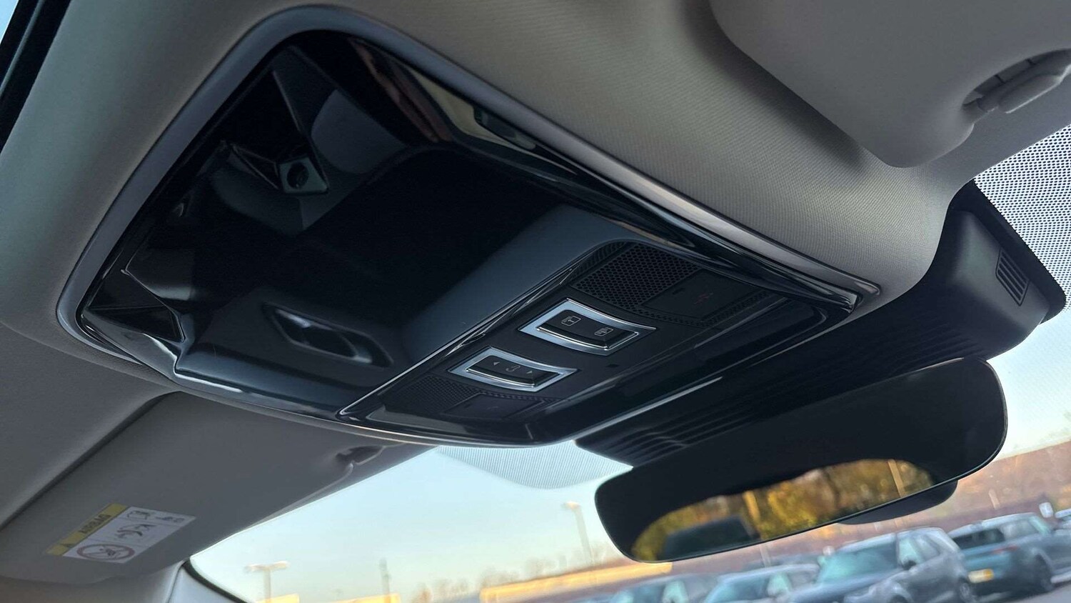 Used Land Rover Range Rover Velar 2024 for sale - 76705246: Photo 23