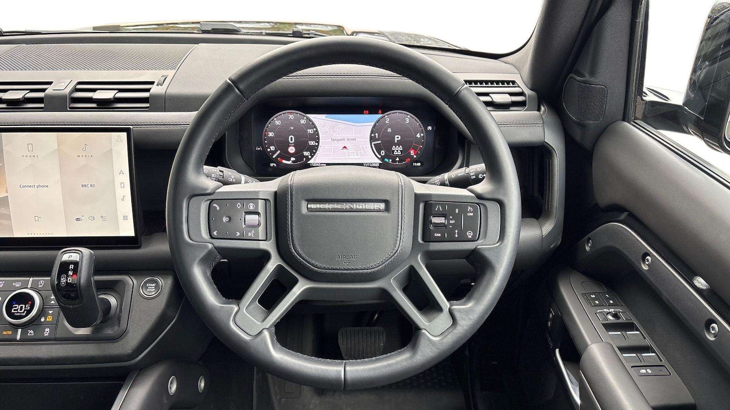 Used Land Rover Defender 2025 for sale - 77233115: Photo 15