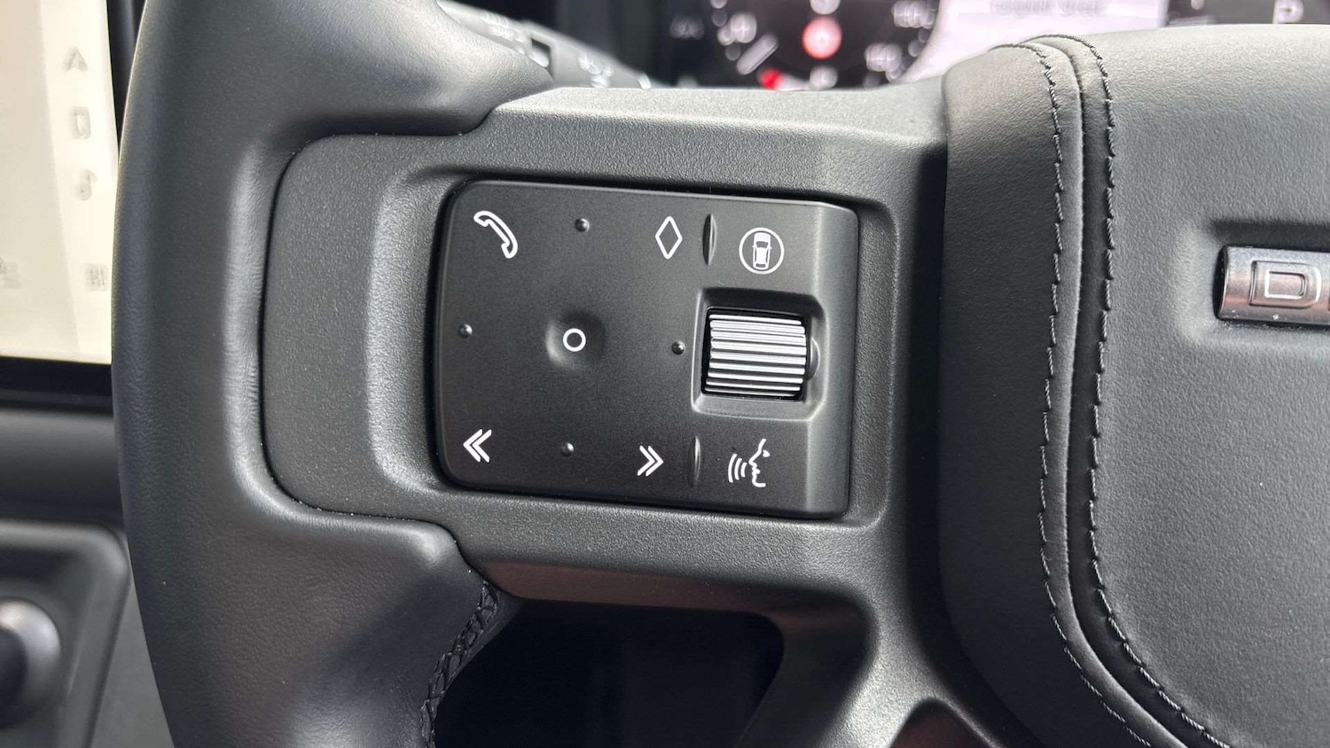 Used Land Rover Defender 2025 for sale - 77233115: Photo 35