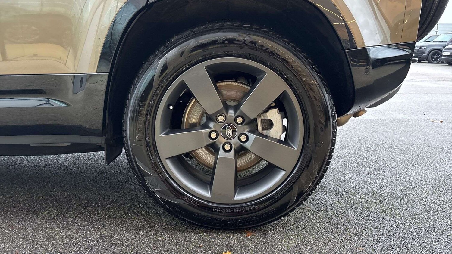 Used Land Rover Defender 2024 for sale - 77526939: Photo 31