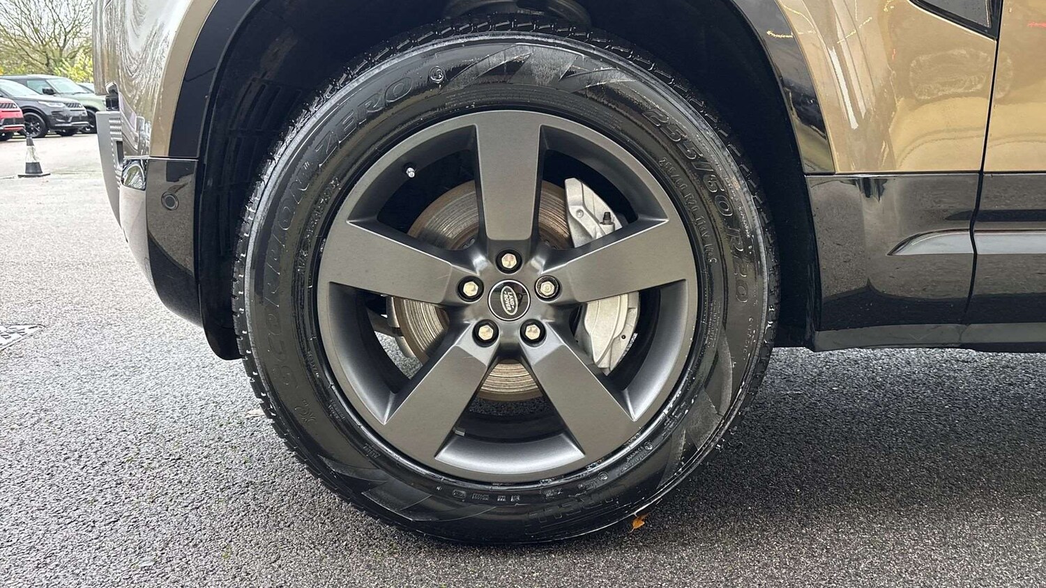 Used Land Rover Defender 2024 for sale - 77526939: Photo 32