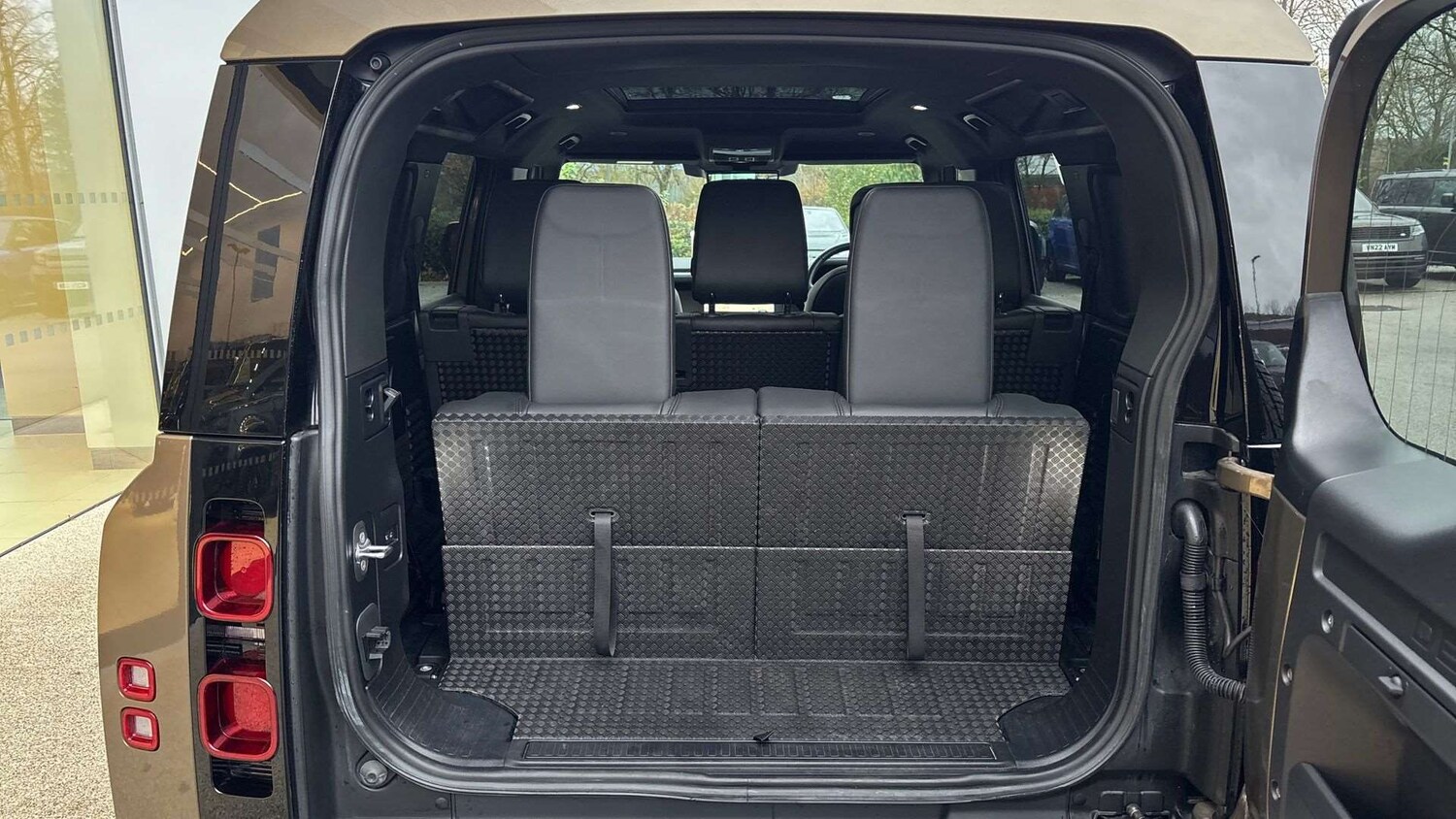 Used Land Rover Defender 2024 for sale - 77526939: Photo 33