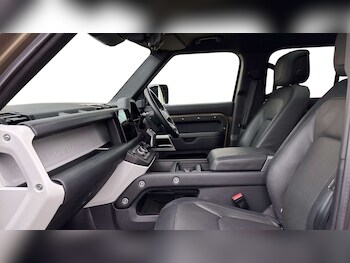 Used Land Rover Defender 2024 for sale - 77526939: Photo