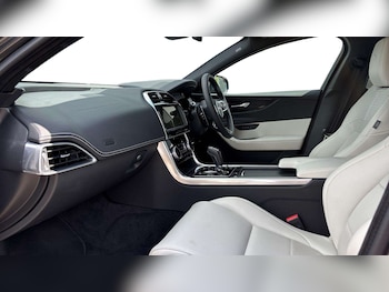 Used Jaguar XE 2024 for sale - 78678634: Photo