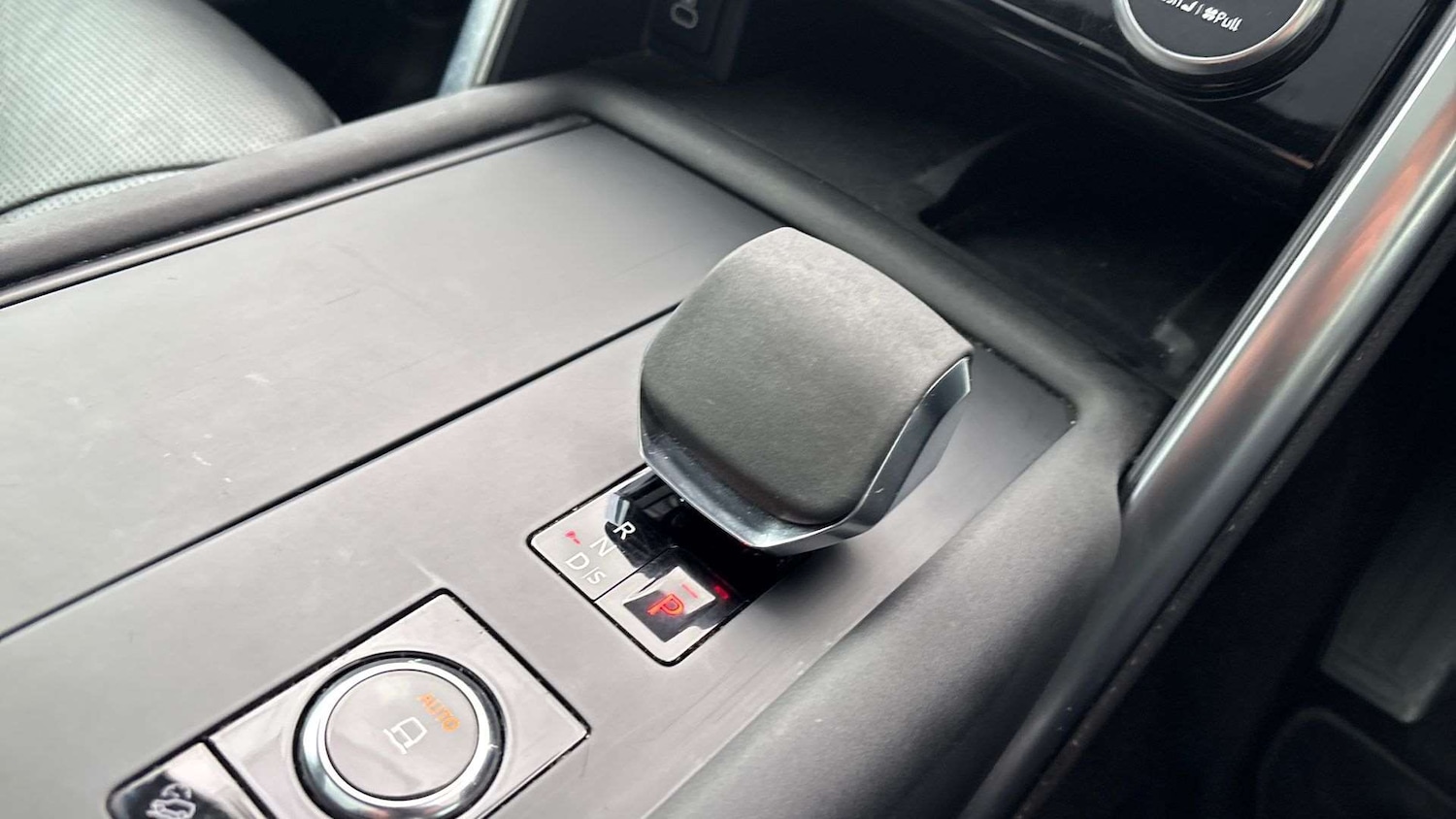 Used Land Rover Discovery 2022 for sale - 76460200: Photo 13