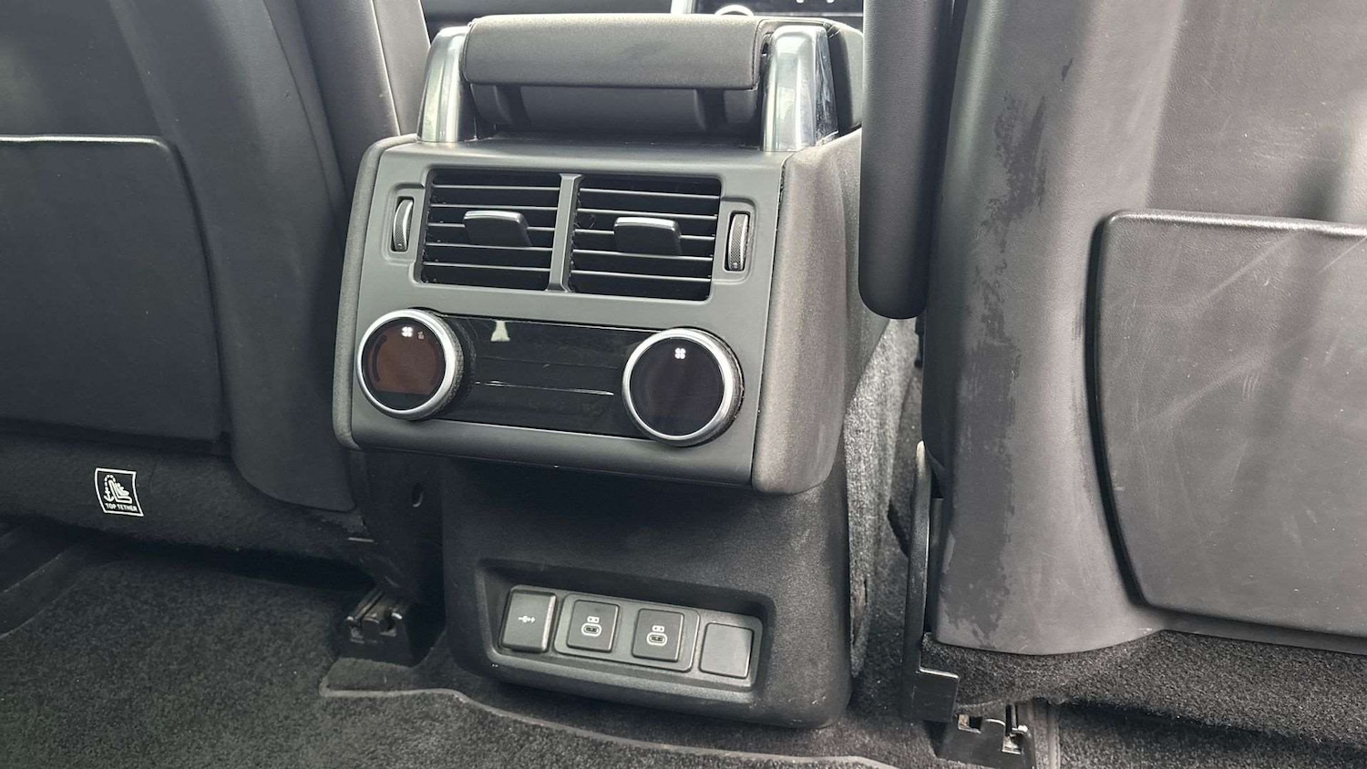 Used Land Rover Discovery 2022 for sale - 76460200: Photo 18