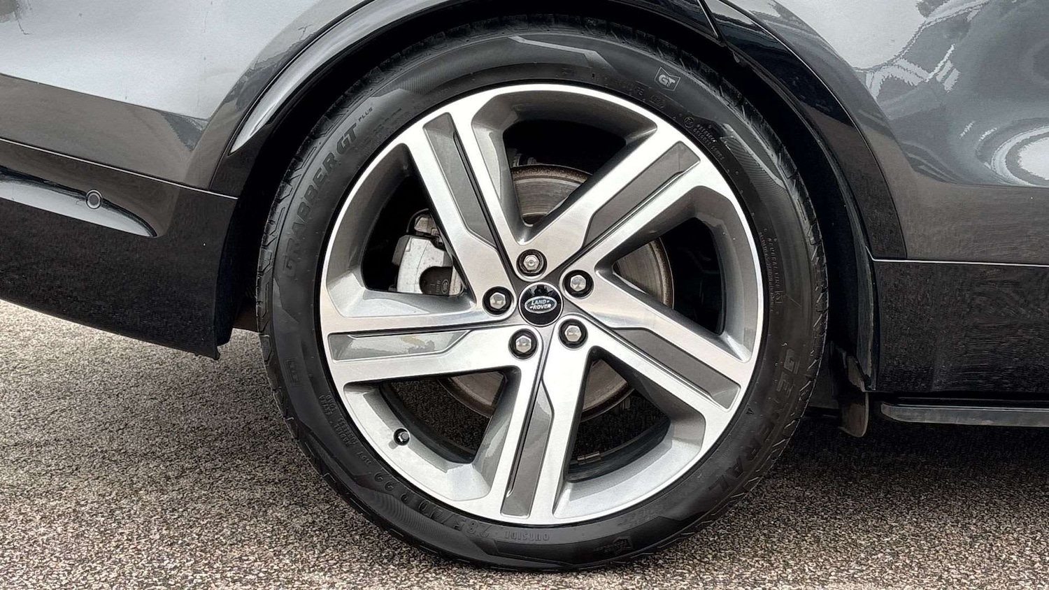 Used Land Rover Discovery 2022 for sale - 76460200: Photo 30