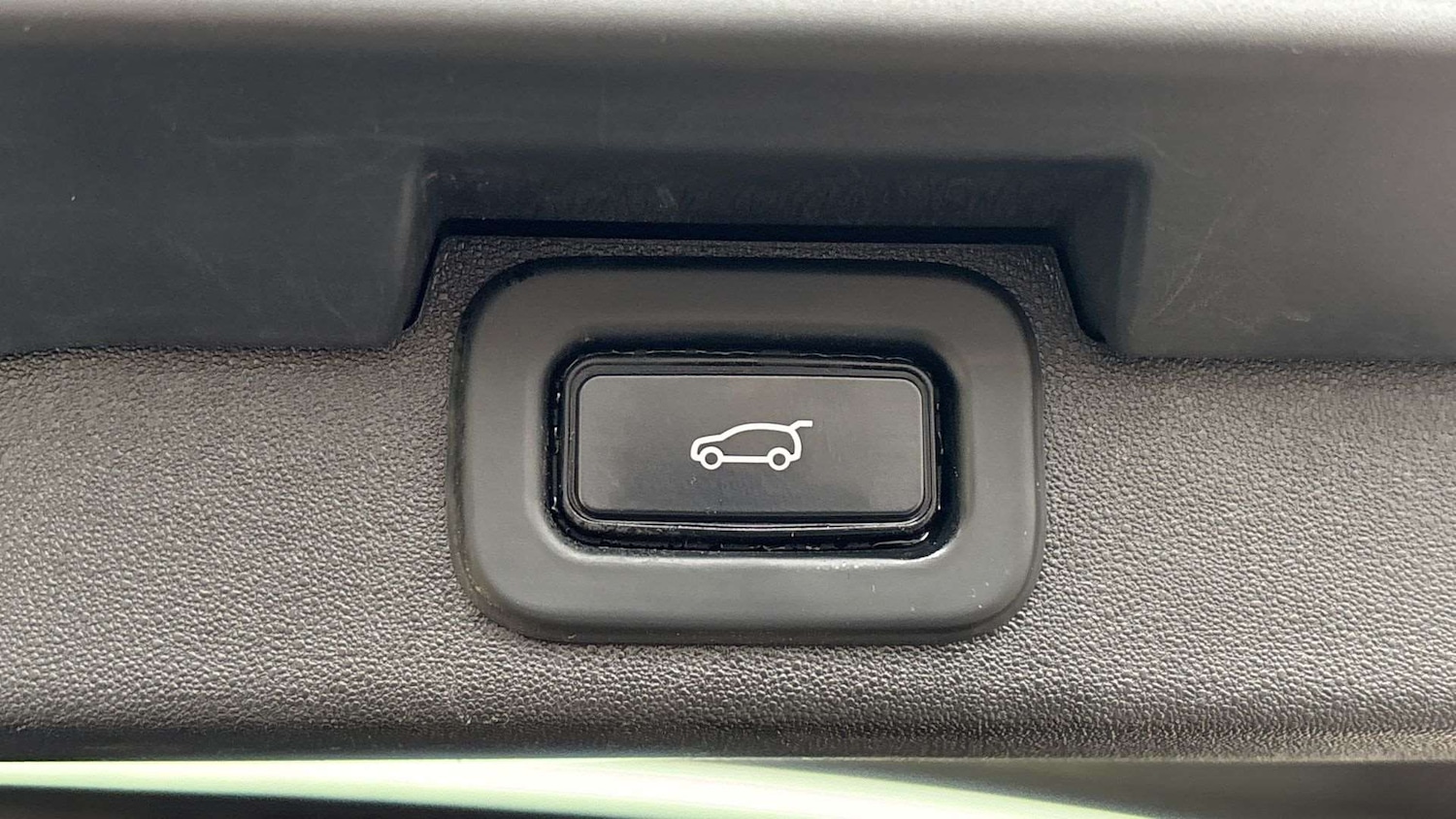 Used Land Rover Discovery 2022 for sale - 76460200: Photo 31