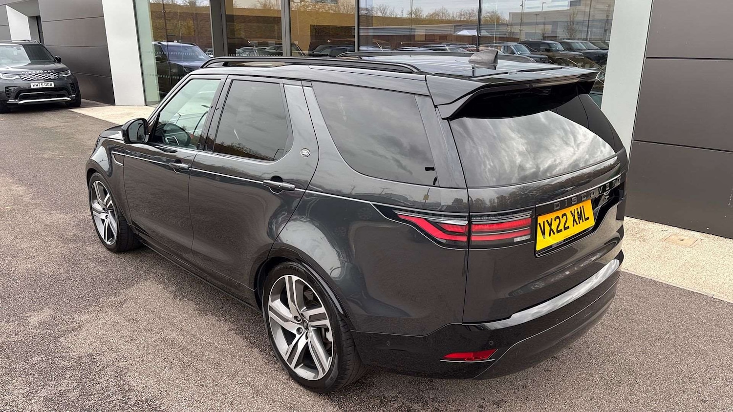 Used Land Rover Discovery 2022 for sale - 76460200: Photo 32