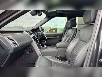 Used Land Rover Discovery 2022 for sale - 76460200: Photo