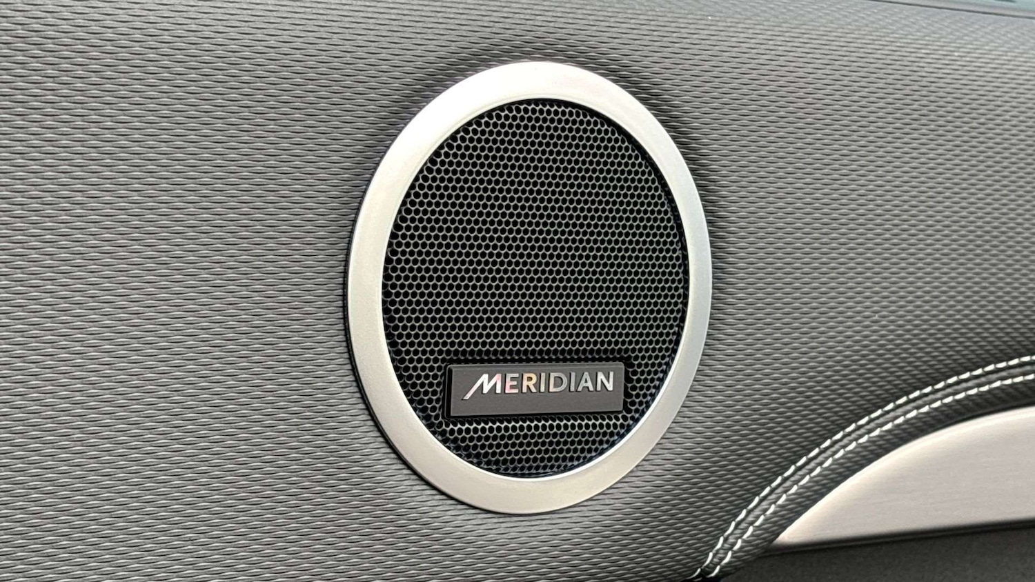 Used Land Rover Discovery 2024 for sale - 76460416: Photo 33