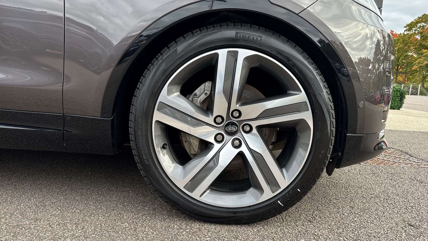 Used Land Rover Discovery 2024 for sale - 76460416: Photo 8