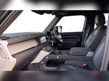 Used Land Rover Defender 2022 for sale - 79364551: Photo