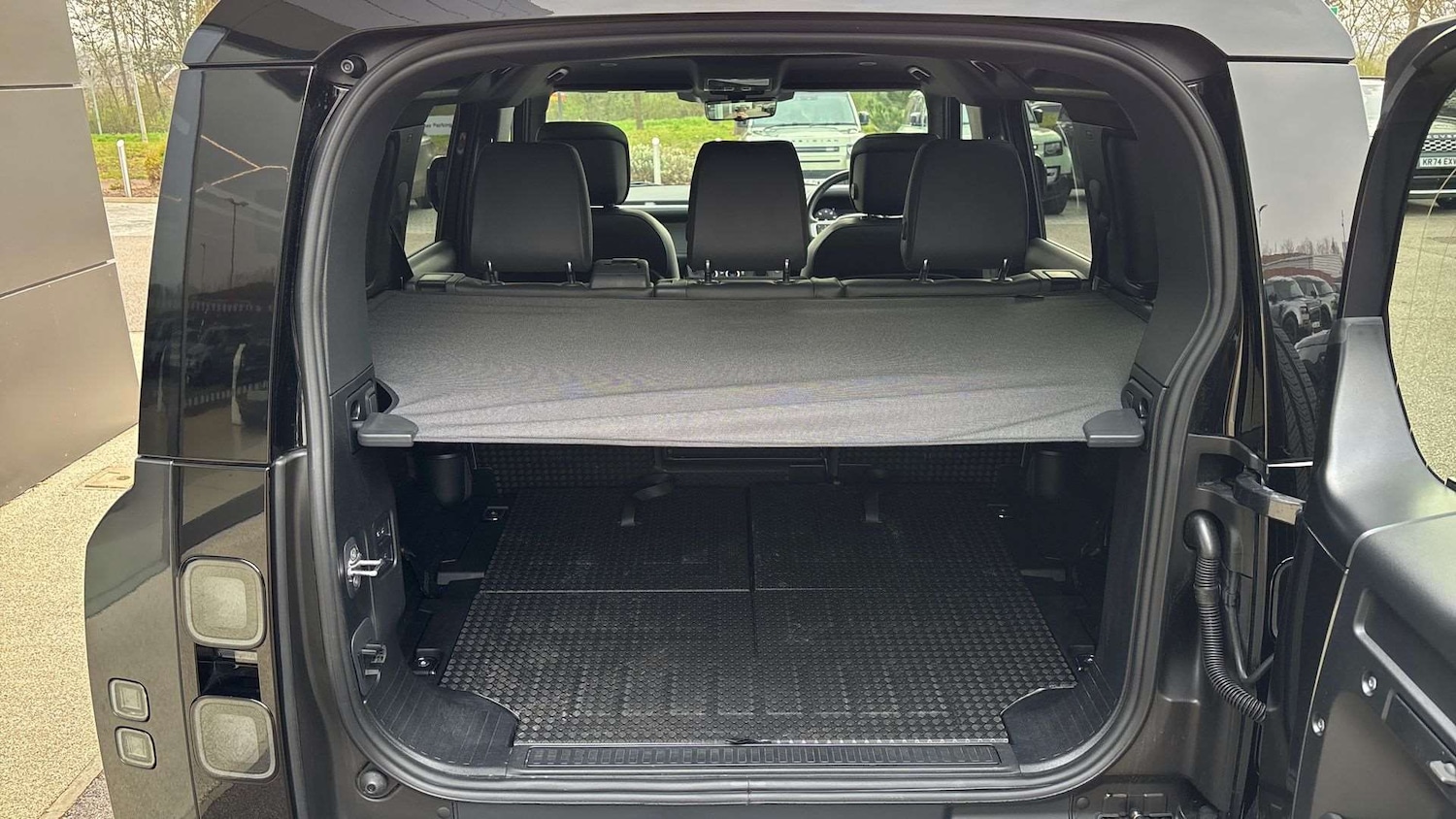 Used Land Rover Defender 2026 for sale - 78010439: Photo 10