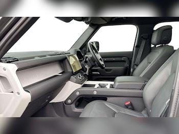 Used Land Rover Defender 2026 for sale - 78010439: Photo