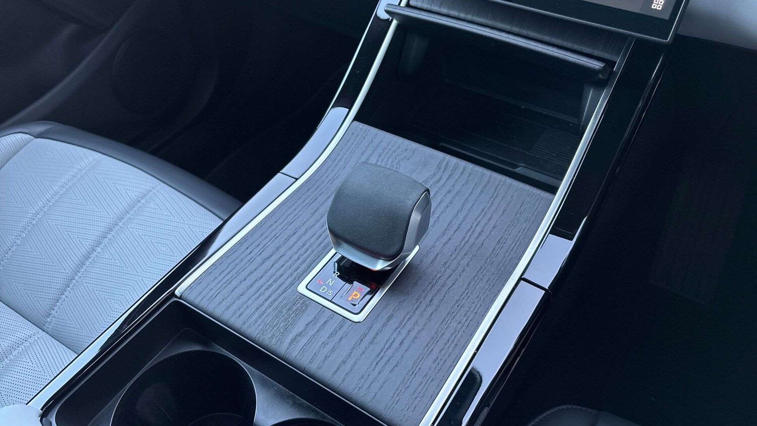 Used Land Rover Range Rover Evoque 2025 for sale - 77500236: Photo 13