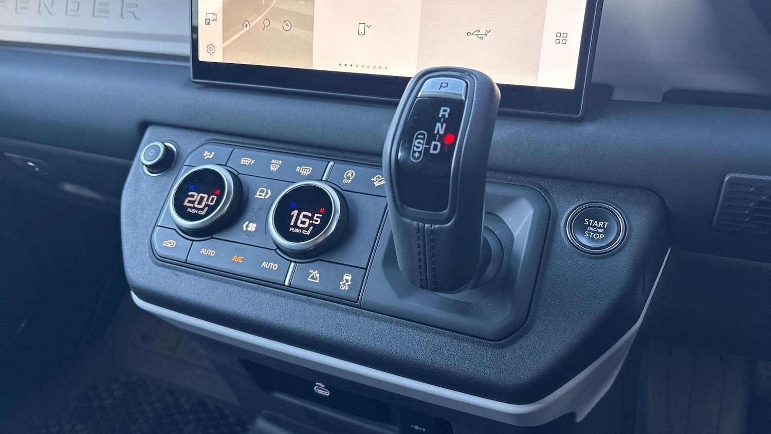 Used Land Rover Defender 2025 for sale - 76460228: Photo 13