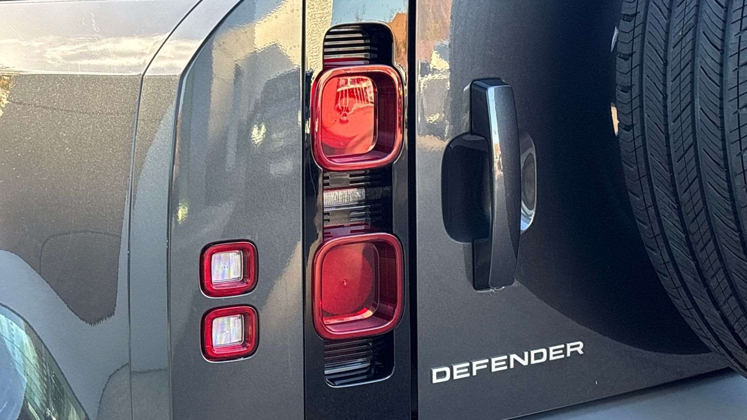 Used Land Rover Defender 2025 for sale - 76460228: Photo 19