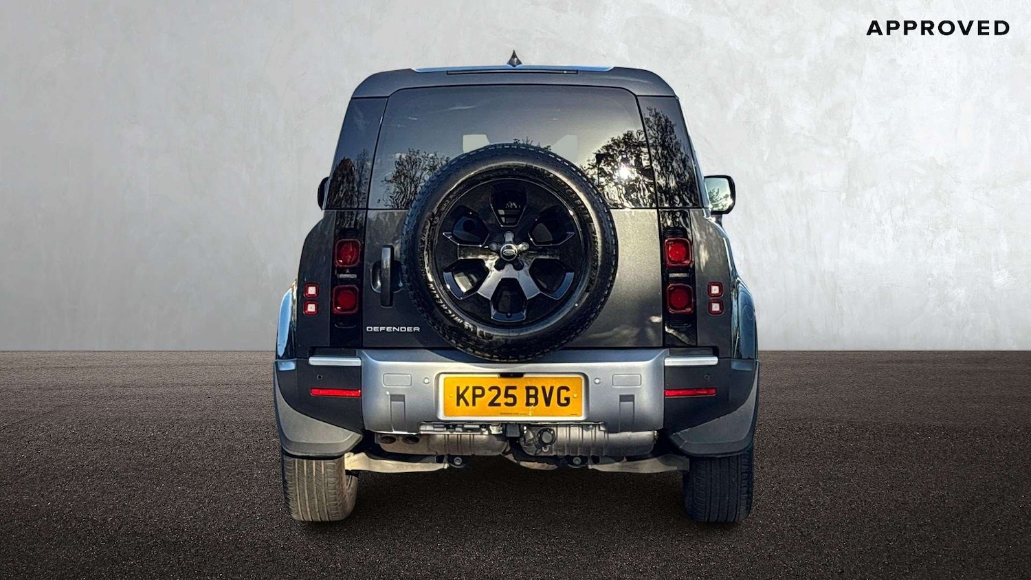 Used Land Rover Defender 2025 for sale - 76460228: Photo 6