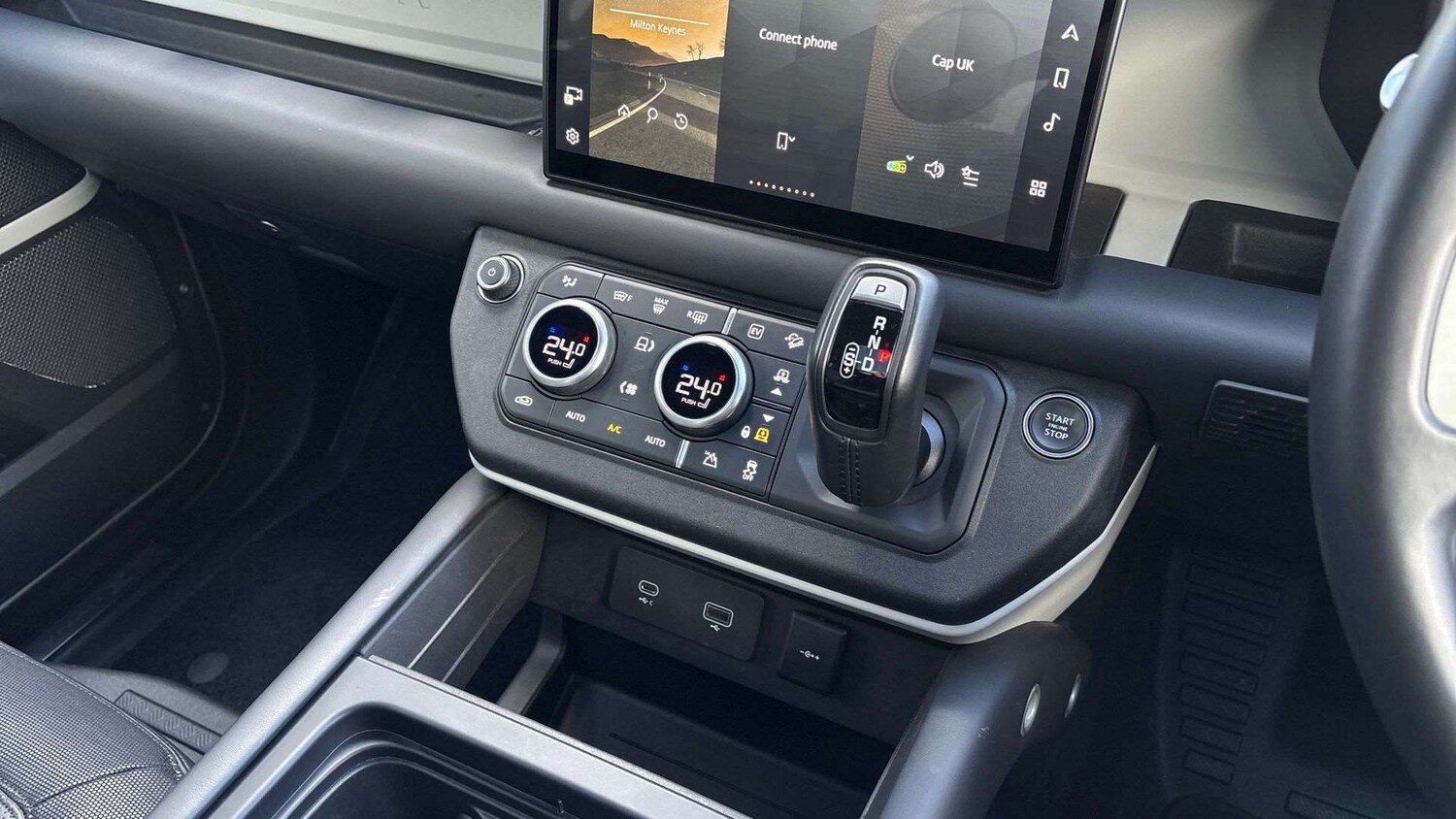 Used Land Rover Defender 2023 for sale - 77270209: Photo 13