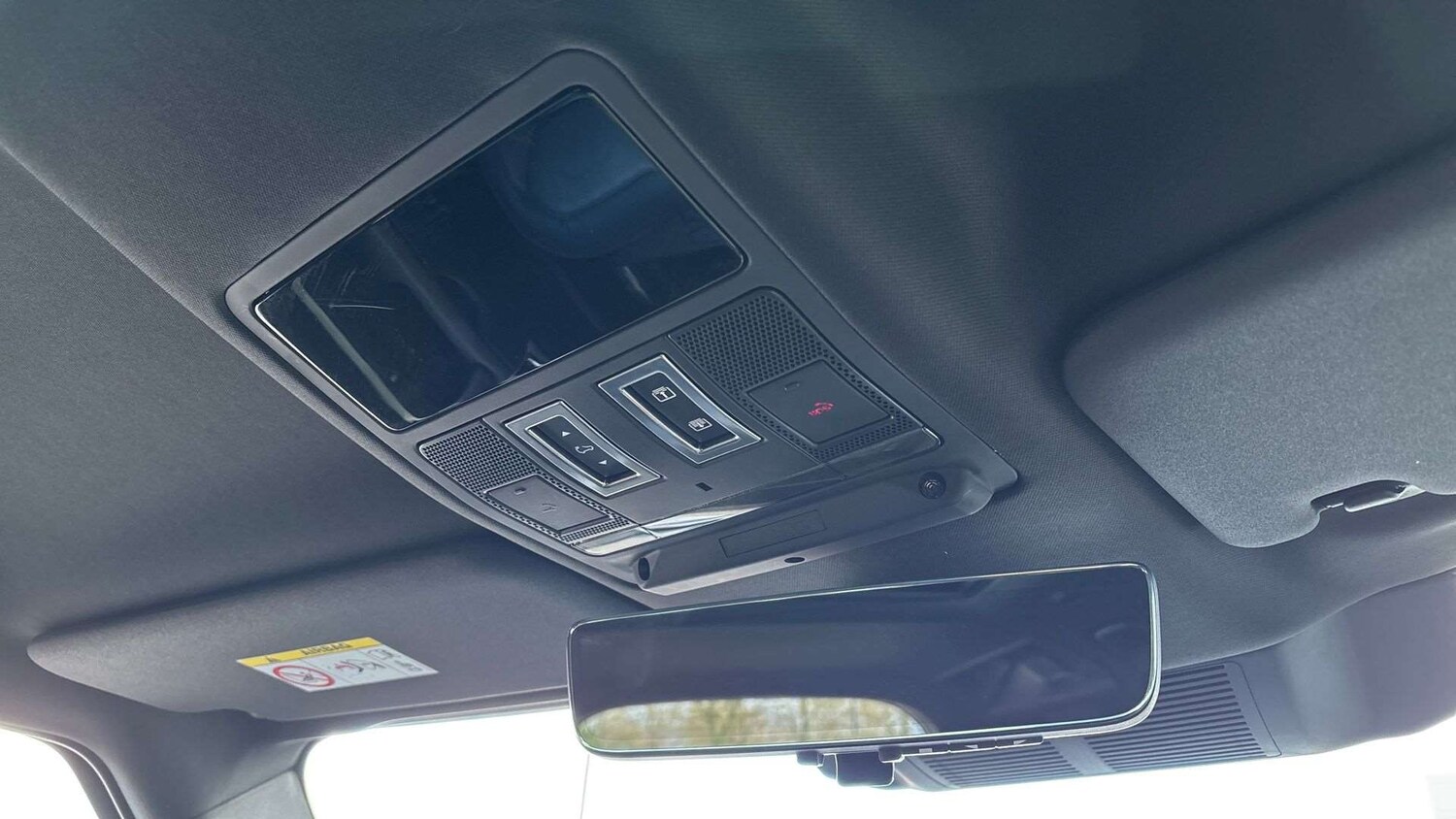 Used Land Rover Defender 2023 for sale - 77270209: Photo 23