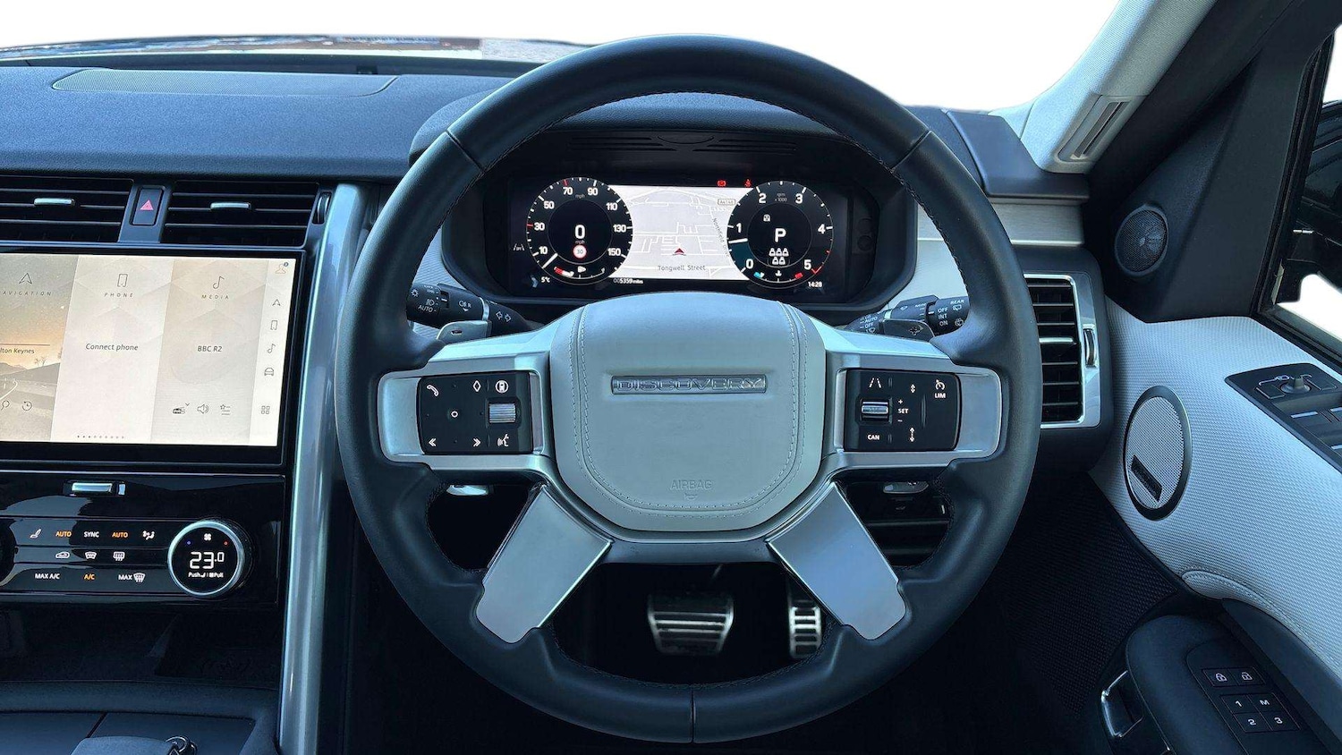 Used Land Rover Discovery 2024 for sale - 77429232: Photo 15