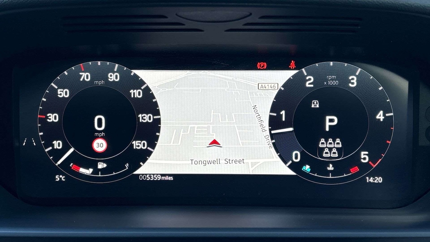 Used Land Rover Discovery 2024 for sale - 77429232: Photo 16