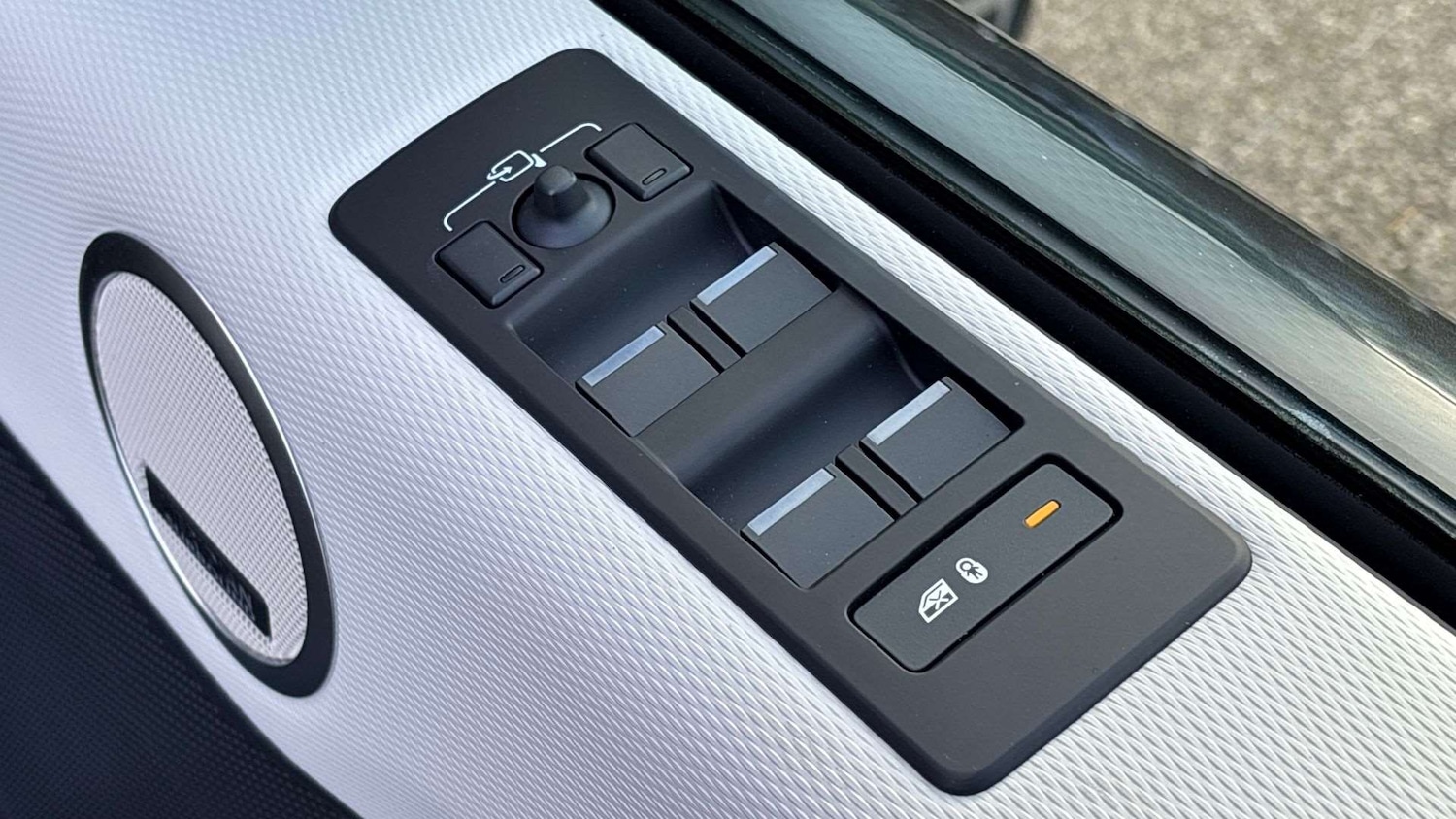 Used Land Rover Discovery 2024 for sale - 77429232: Photo 34