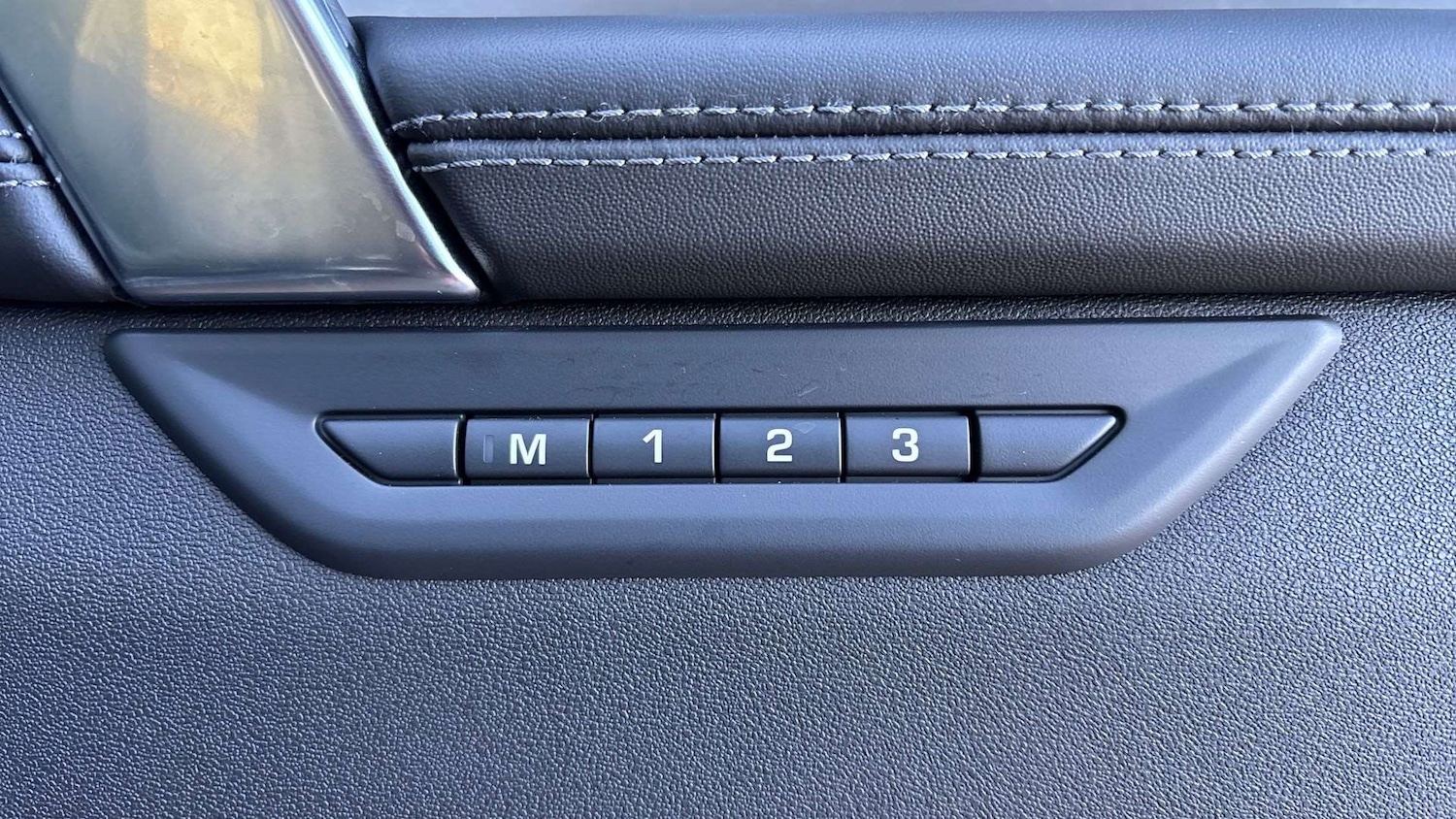 Used Land Rover Discovery Sport 2024 for sale - 76636772: Photo 25