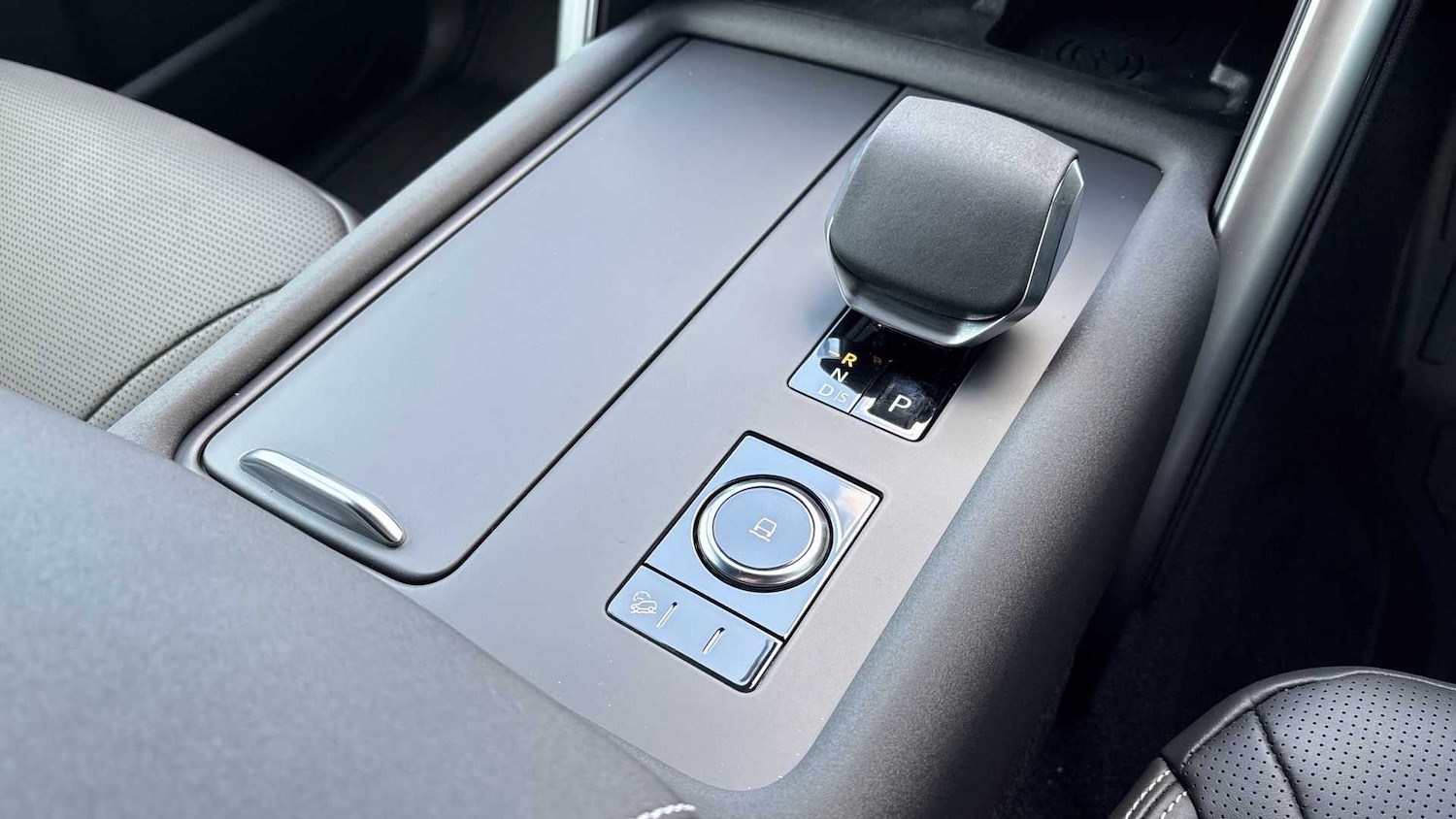 Used Land Rover Discovery 2025 for sale - 76460589: Photo 13