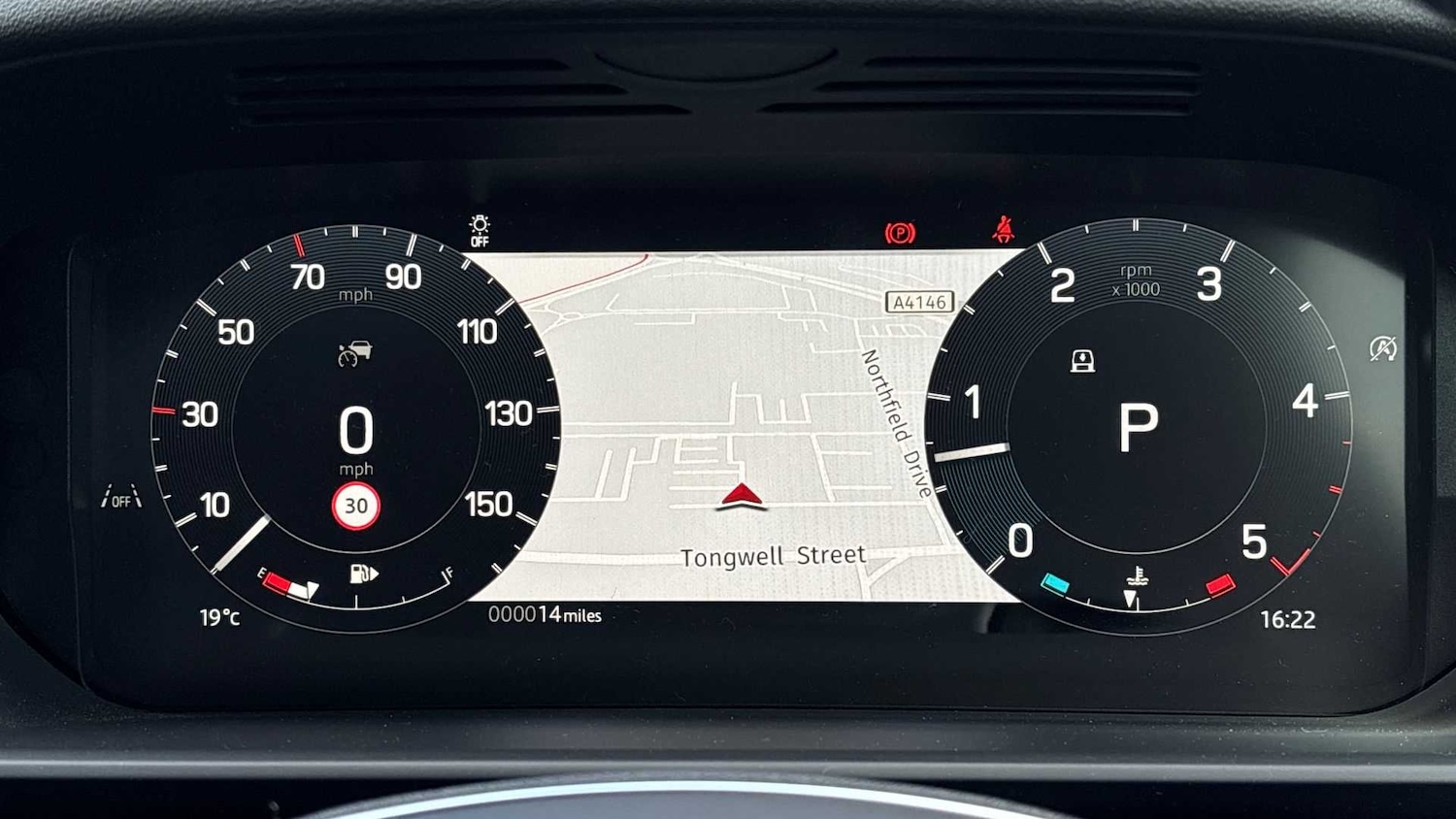 Used Land Rover Discovery 2025 for sale - 76460589: Photo 16