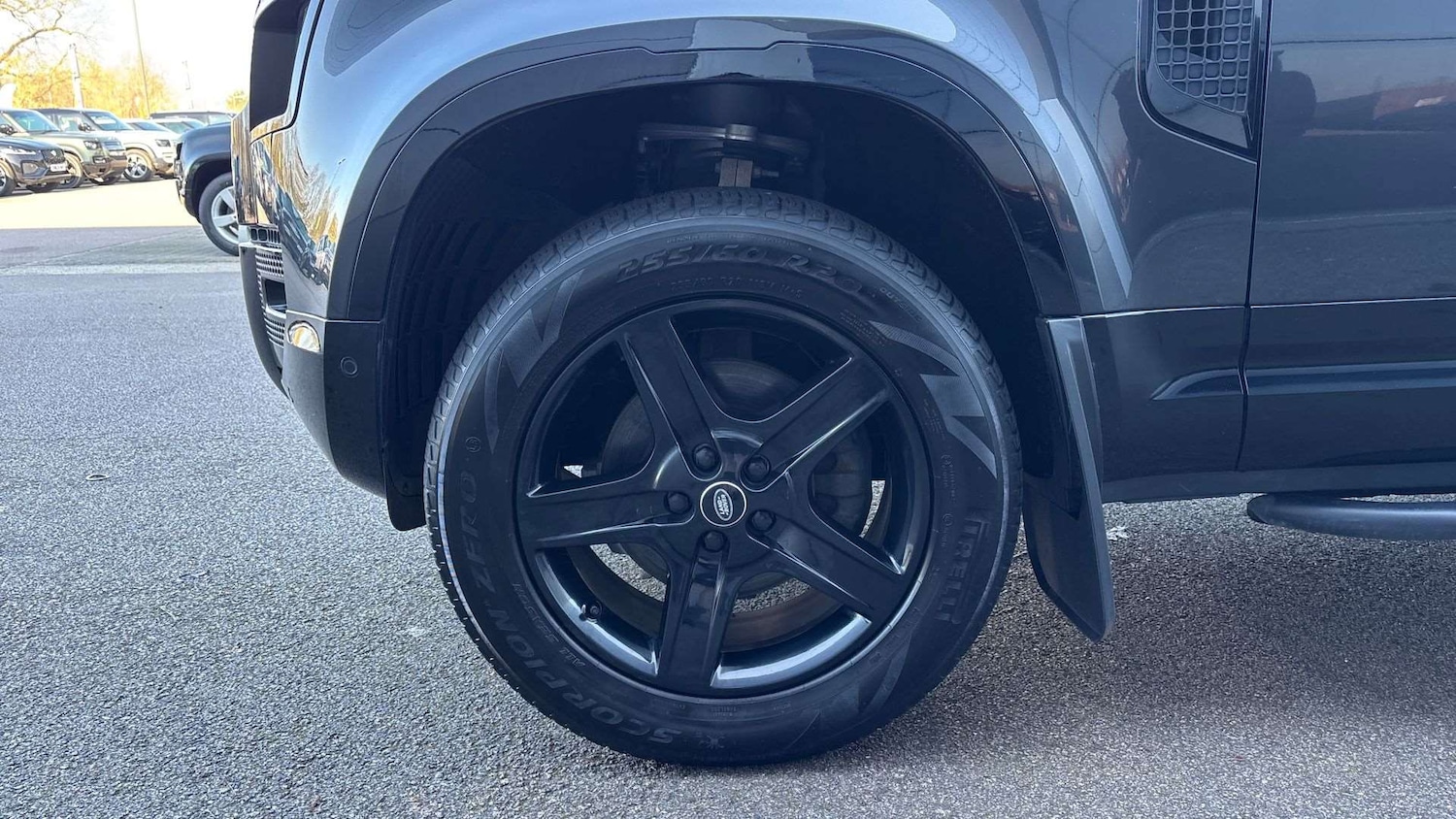 Used Land Rover Defender 2021 for sale - 77674841: Photo 31