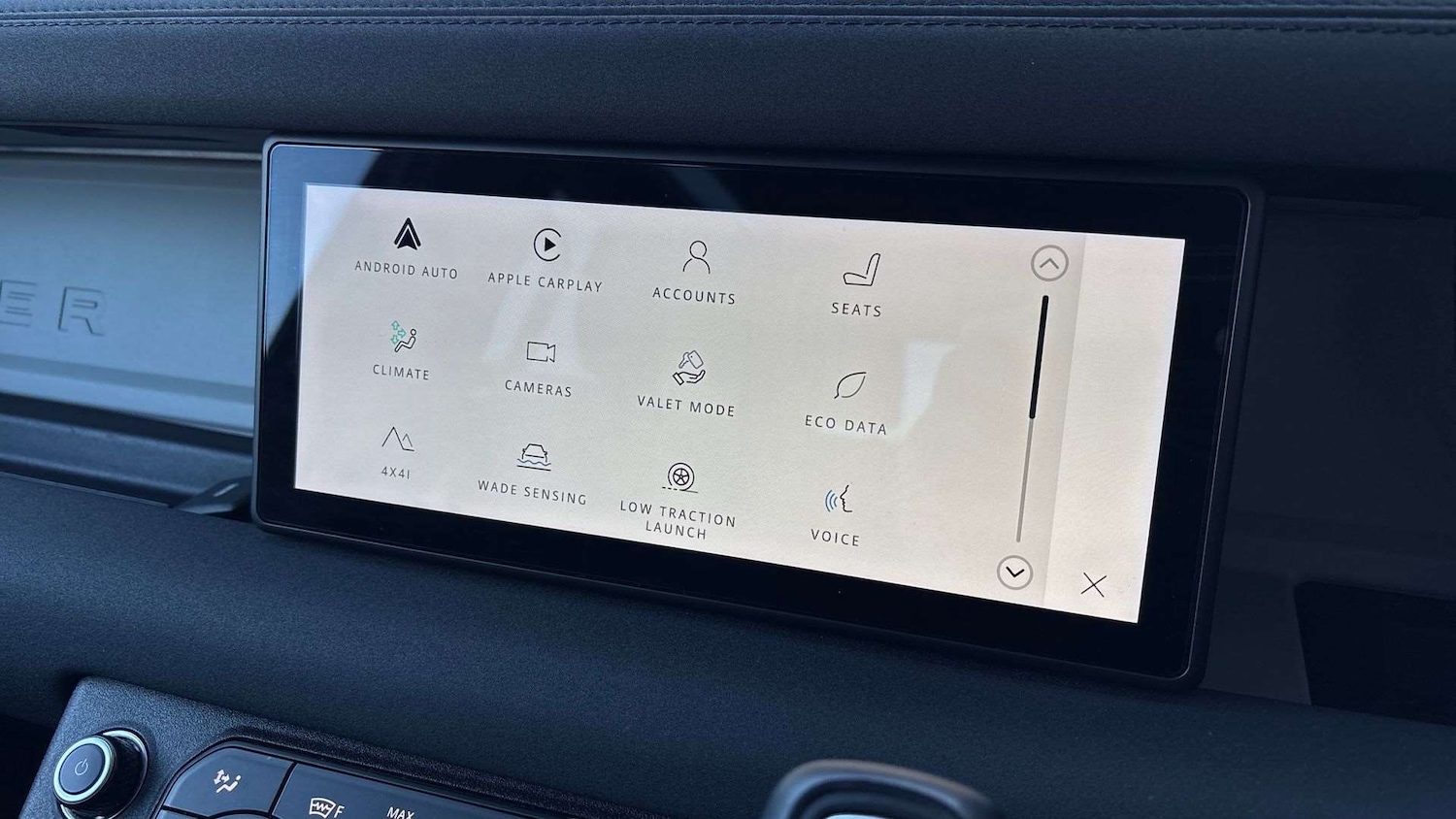 Used Land Rover Defender 2021 for sale - 77674841: Photo 33