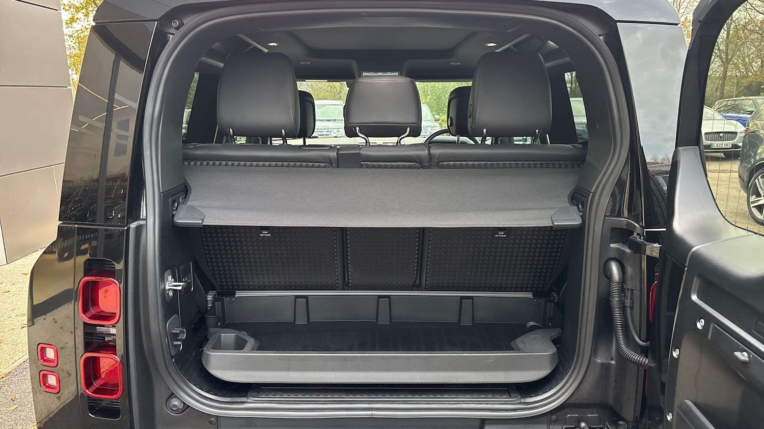 Used Land Rover Defender 2024 for sale - 76460425: Photo 10