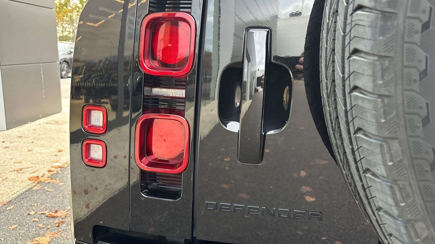 Used Land Rover Defender 2024 for sale - 76460425: Photo 26