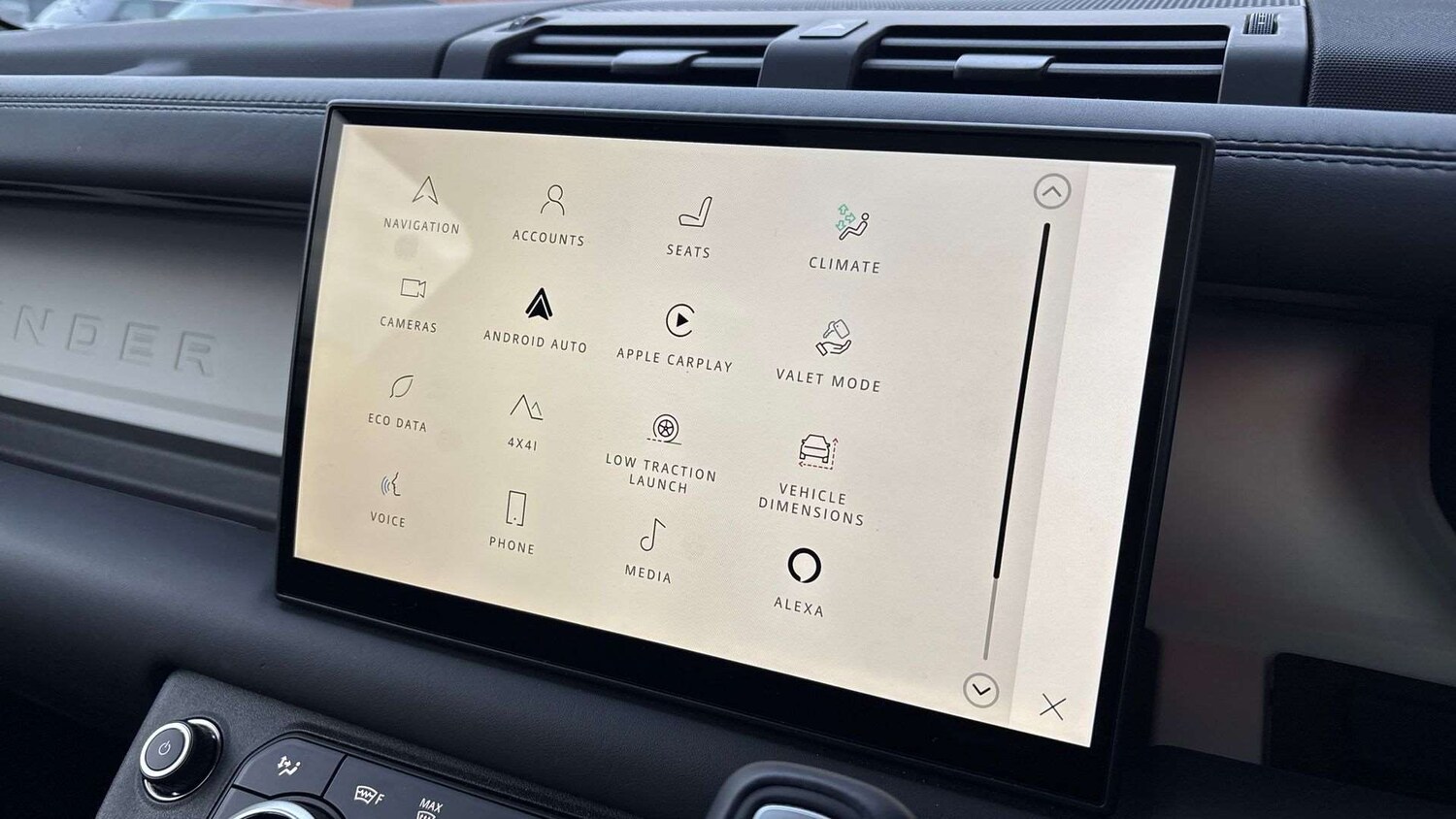 Used Land Rover Defender 2024 for sale - 76460425: Photo 33