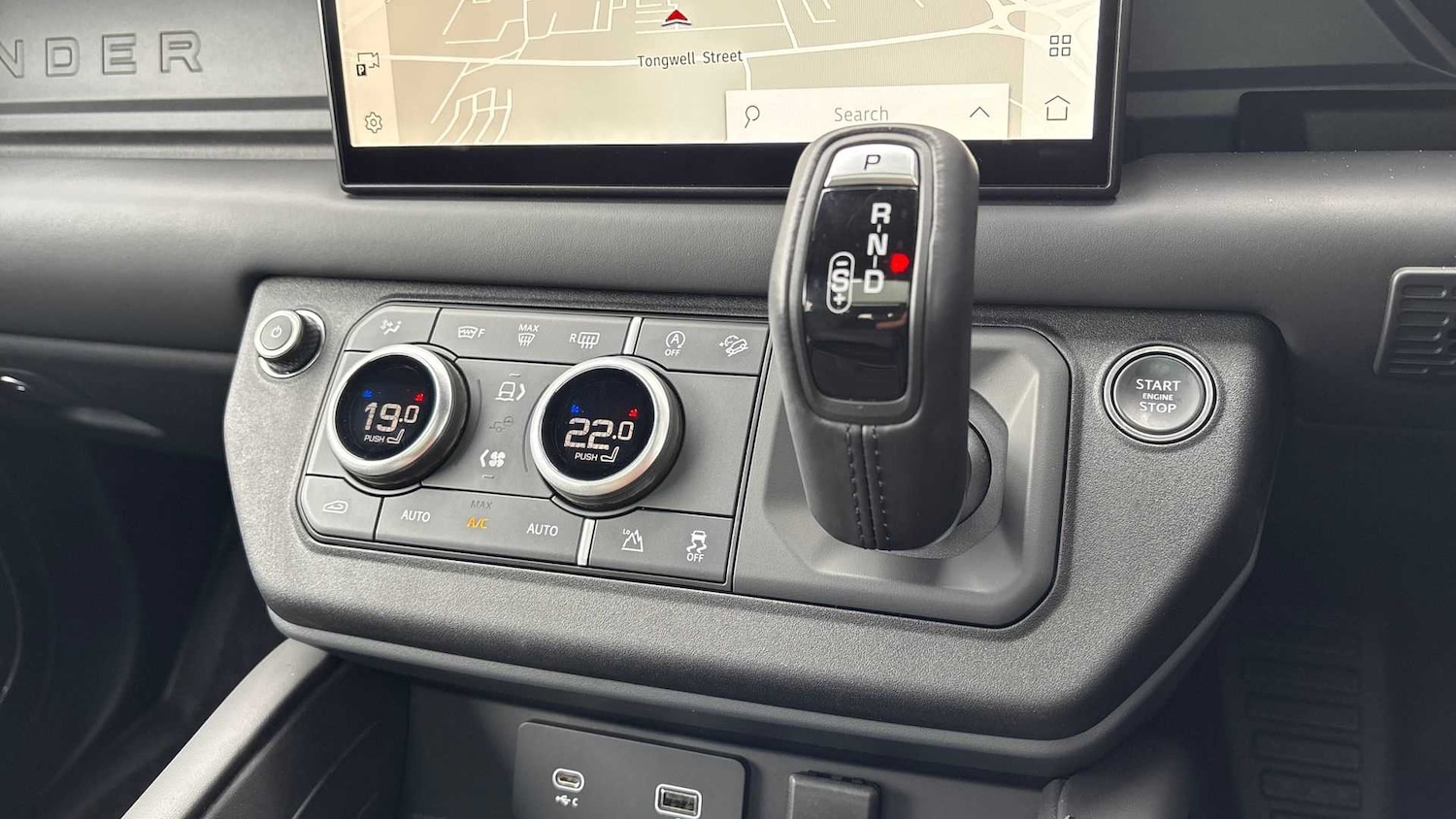 Used Land Rover Defender 2023 for sale - 76460057: Photo 13