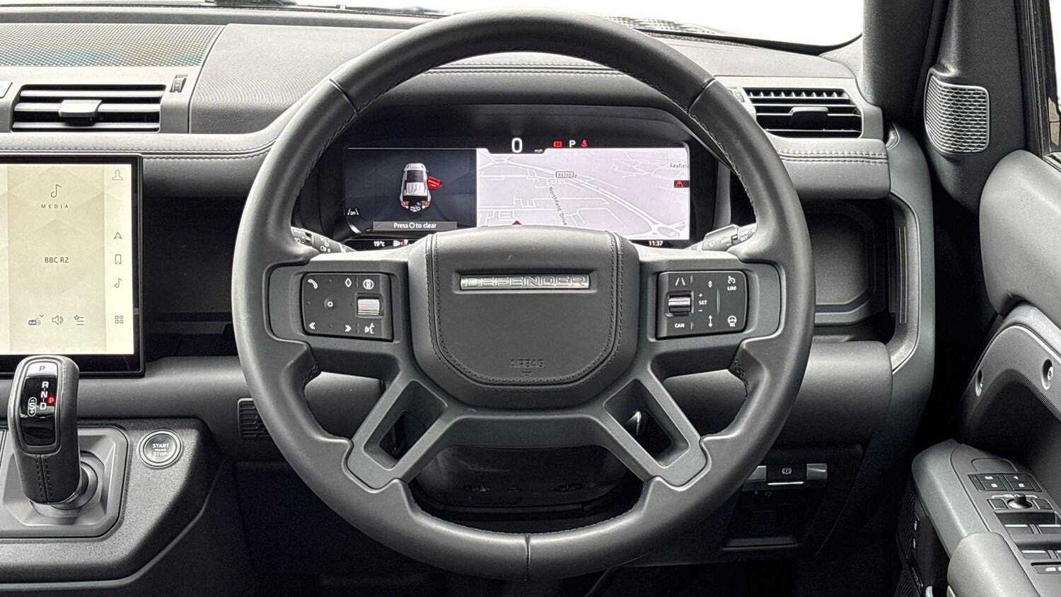 Used Land Rover Defender 2023 for sale - 76460057: Photo 15