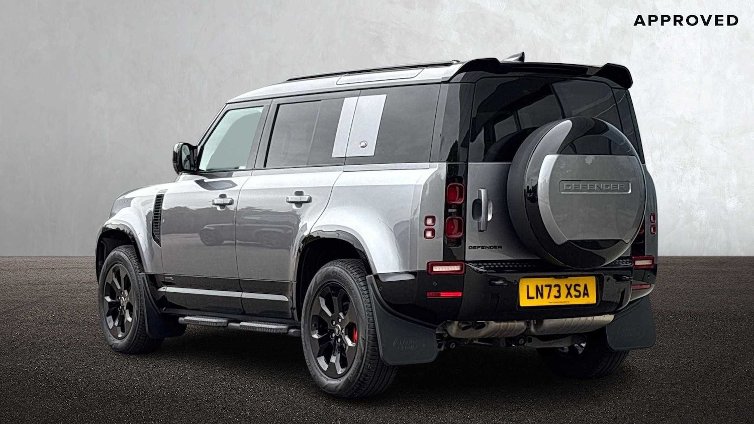 Used Land Rover Defender 2023 for sale - 76460057: Photo 2