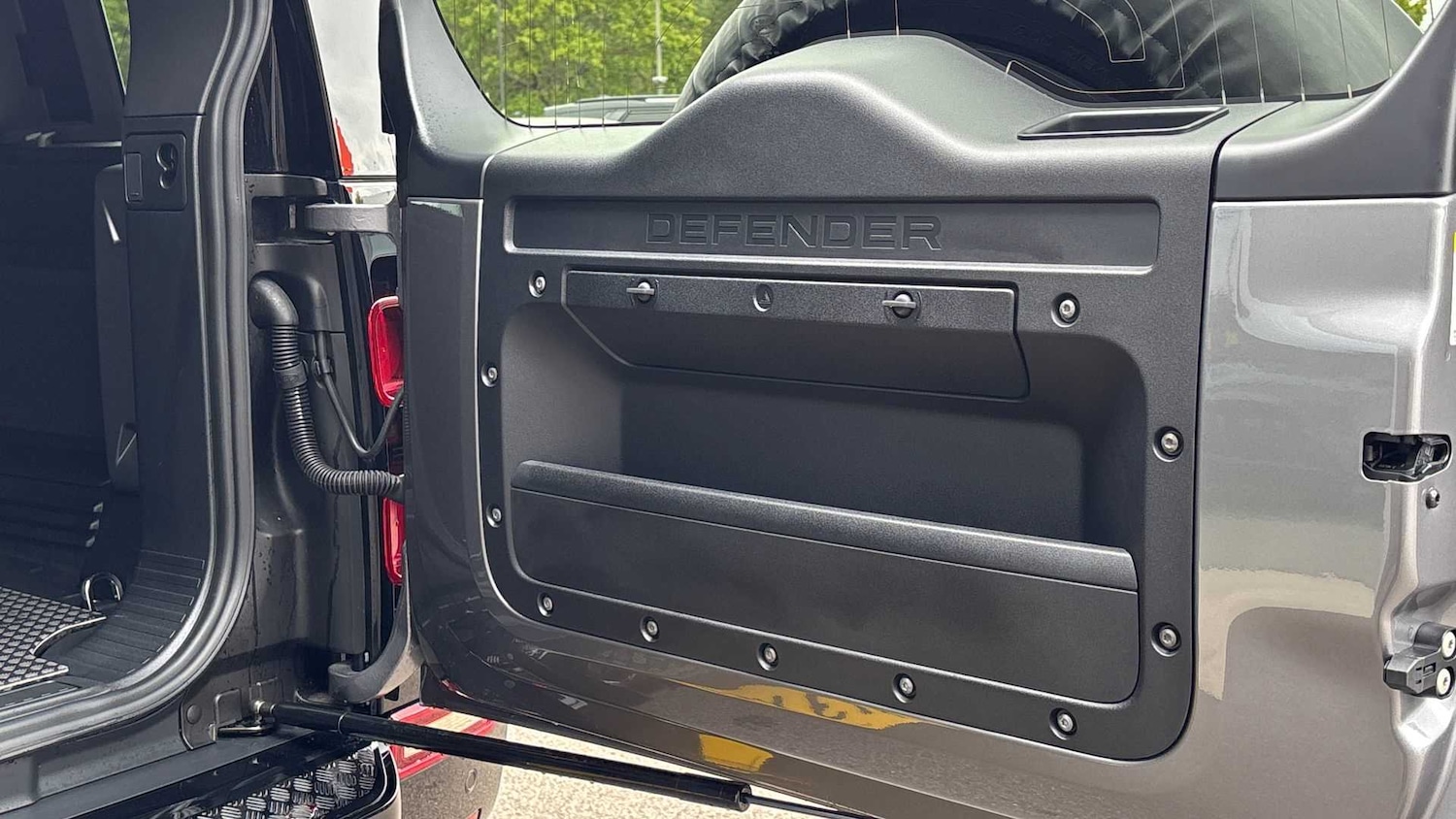 Used Land Rover Defender 2023 for sale - 76460057: Photo 22