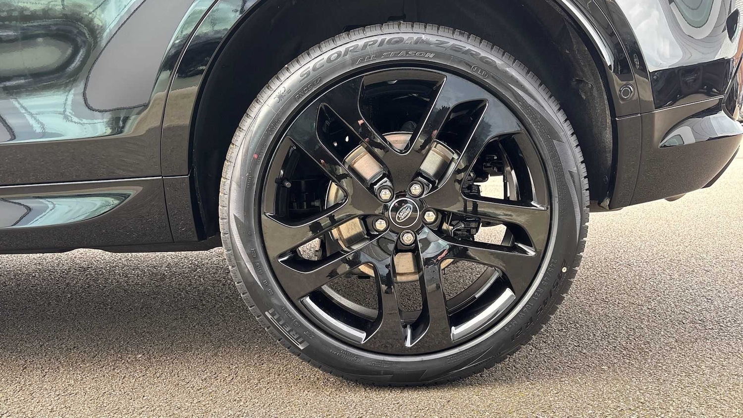 Used Land Rover Discovery Sport 2025 for sale - 76460332: Photo 25